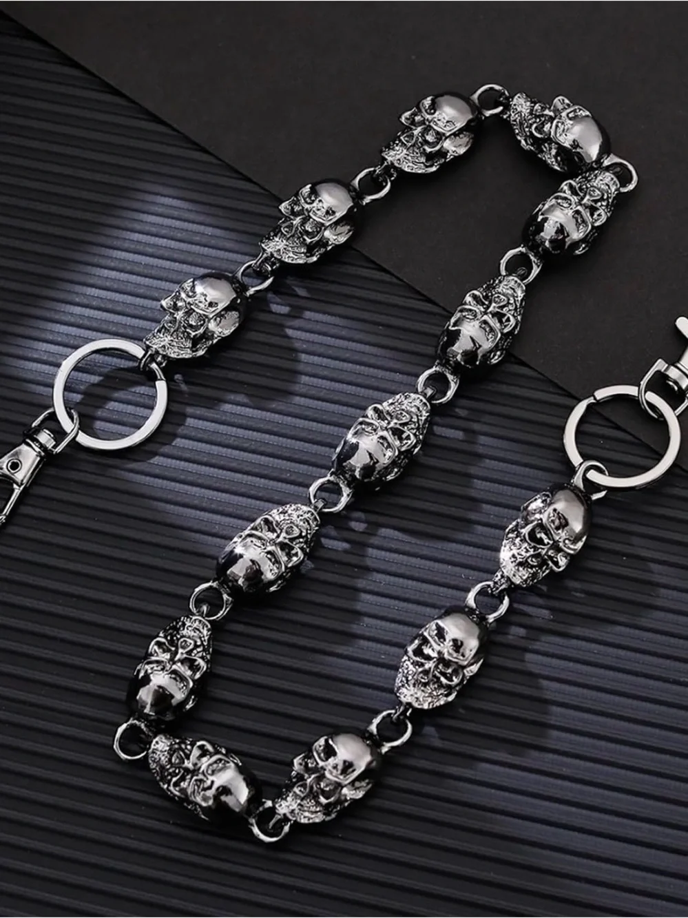 Men's Black Gunmetal Skull Link Detachable Key Chain W Links.